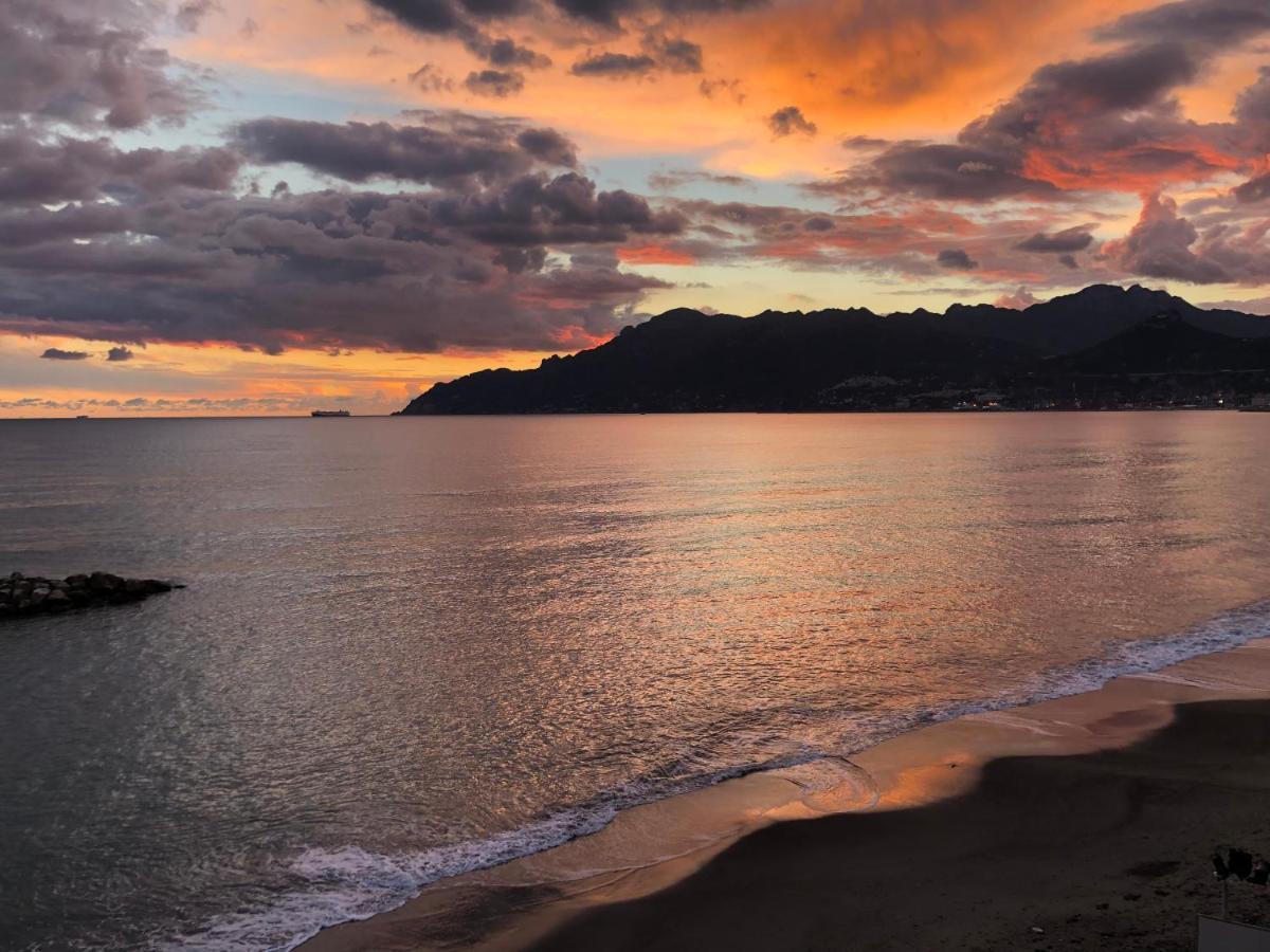 Casa Vacanze Seahorse Salerno Exteriér fotografie